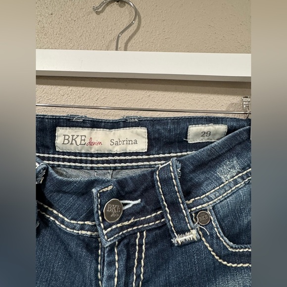 BKE Sabrina Stretch Cropped Jean - Picture 8 of 12